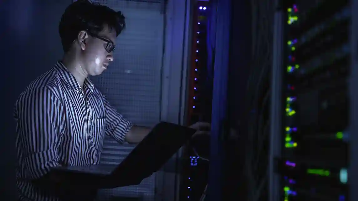 Field Engineer professional service provider